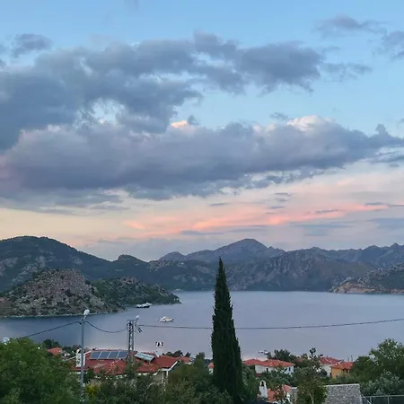 Holiday home Selimiye Lighthouse Kule Ev *